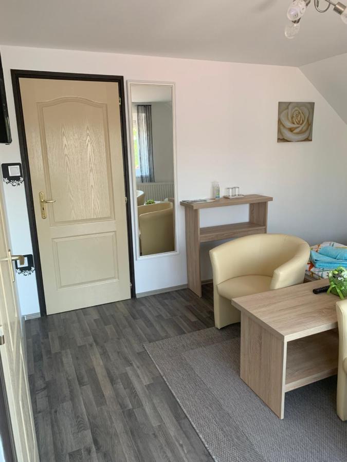 Kata Vendeghaz Hotel บุค ภายนอก รูปภาพ
